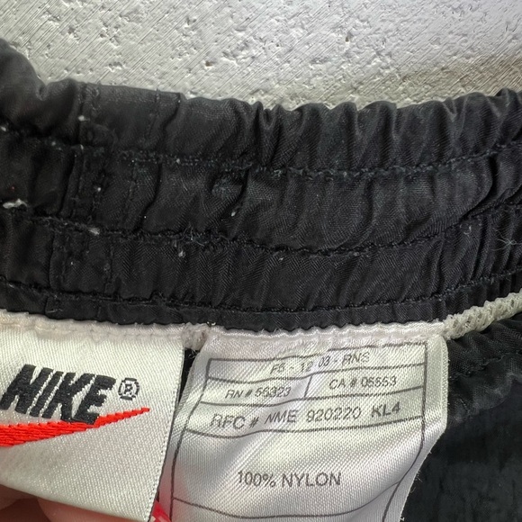 Vintage Nike 90s Spell Out Men’s Shorts Swim Trunks Black and White Size Medium - Picture 4 of 10